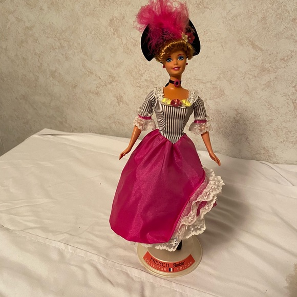 Vintage Barbie French Barbie 2nd Edition 1996 Dolls of the world - Picture 1 of 5